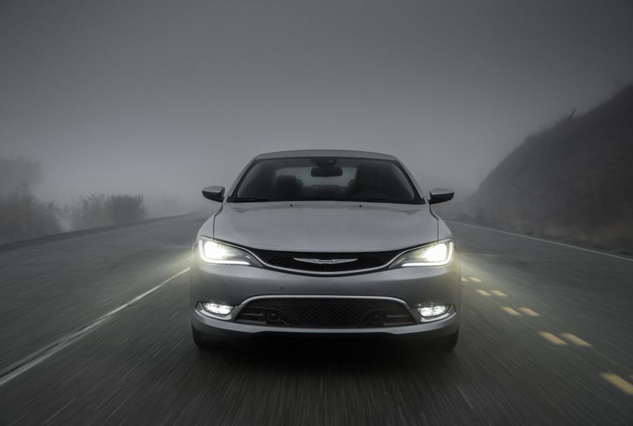  Chrysler 200C (UF) 2014 года  (фото 38 из 50)
